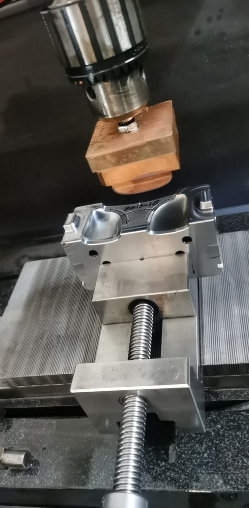 模具镜面放电加工 精密制造的璀璨明珠